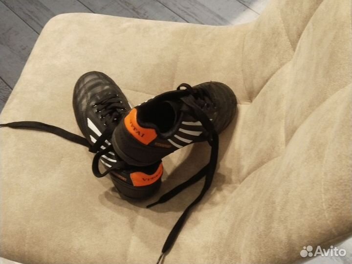 Футбольные бутсы 34размер