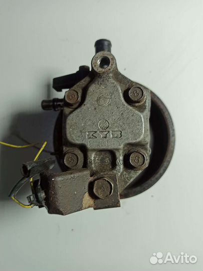 Насос гидроусилителя Mitsubishi Mirage