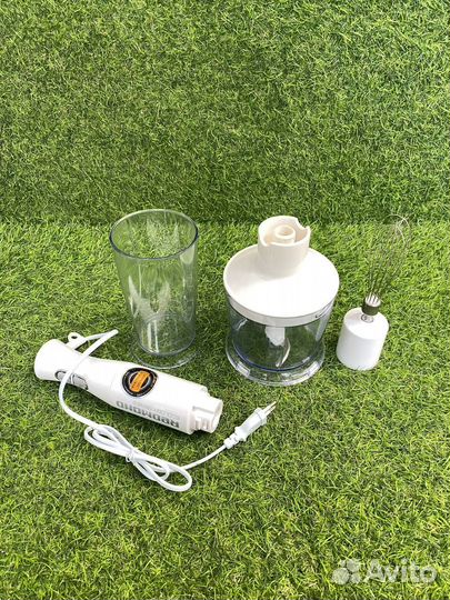 Блендер Redmond RHB-2933 белый