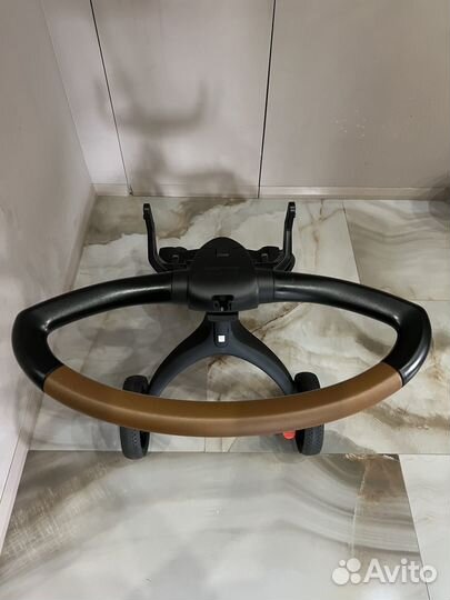 Шасси stokke