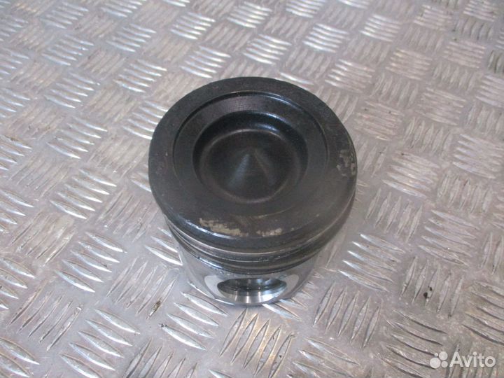 Поршень Iveco 2995769