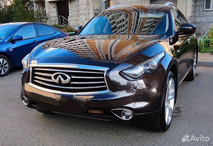 Решетка радиатора infiniti Qx 70 Fx37 Fx35 рест