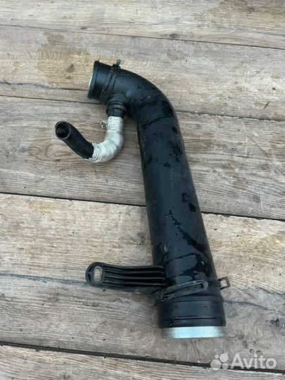 Патрубок воздушного фильтра Audi 3 8P 1.8 2008