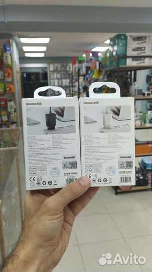 Сзу Speed Mini Quick Charger 1C 20W черный, белый