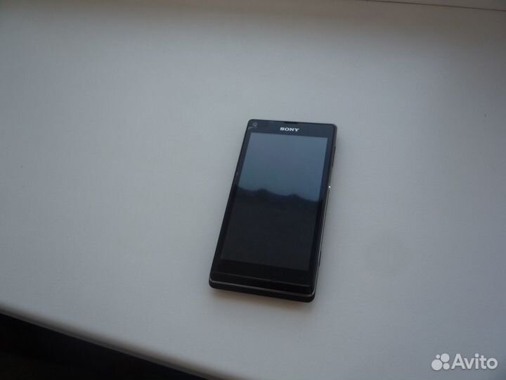 Sony Xperia L, 8 ГБ