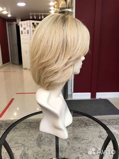 Натуральный парик с имитацией кожи головы