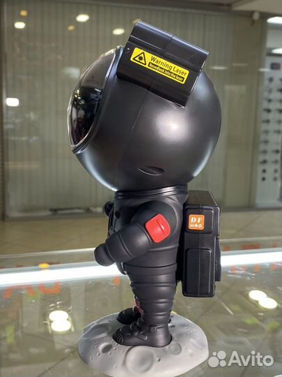 Ночник космонавт