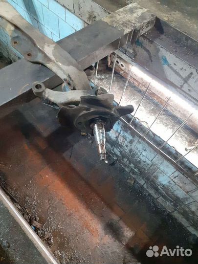 Балка передняя для Мерседес Т1(1985-1994) года