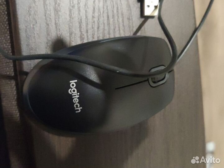 Мышь Logitech b100