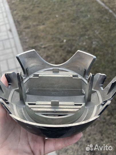 Эмблема на решетку радиатора