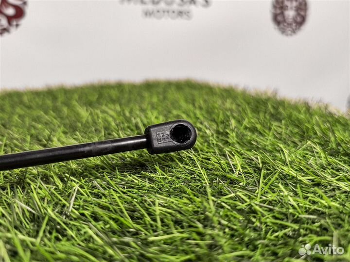 Амортизатор капота левый Mercedes-Benz Gle-Class