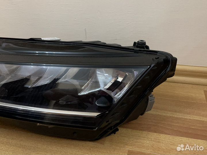 Skoda Octavia A8 Фара левая