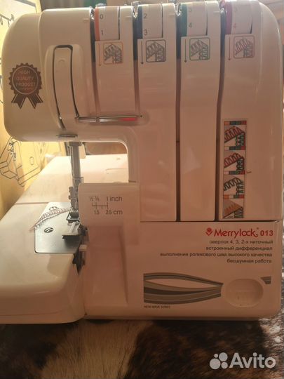 Швейная машинка оверлок Merrylock 013