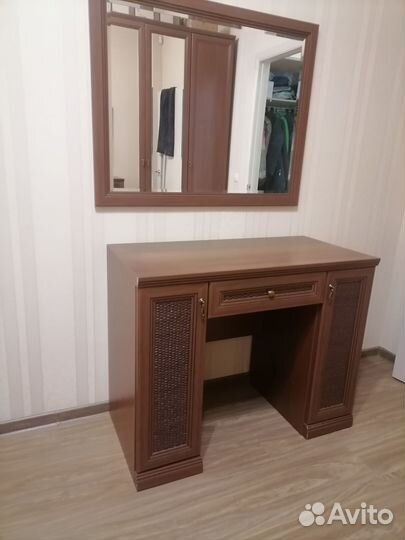 Комод с зеркалом бу