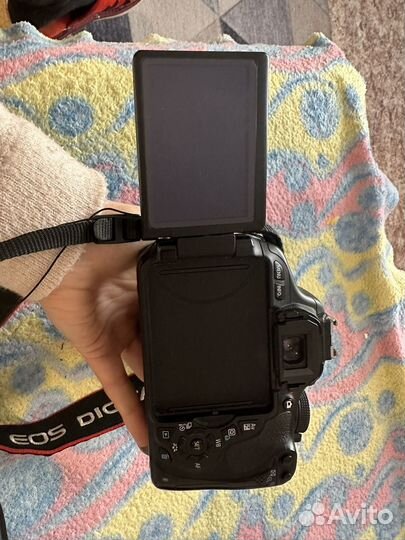 Зеркальный фотоаппарат canon 600d