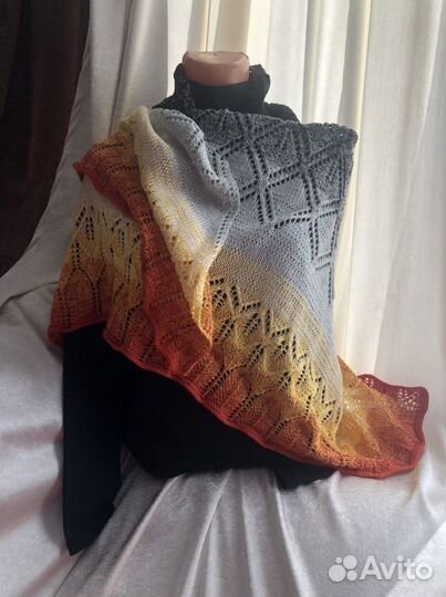 Шаль ручной работы