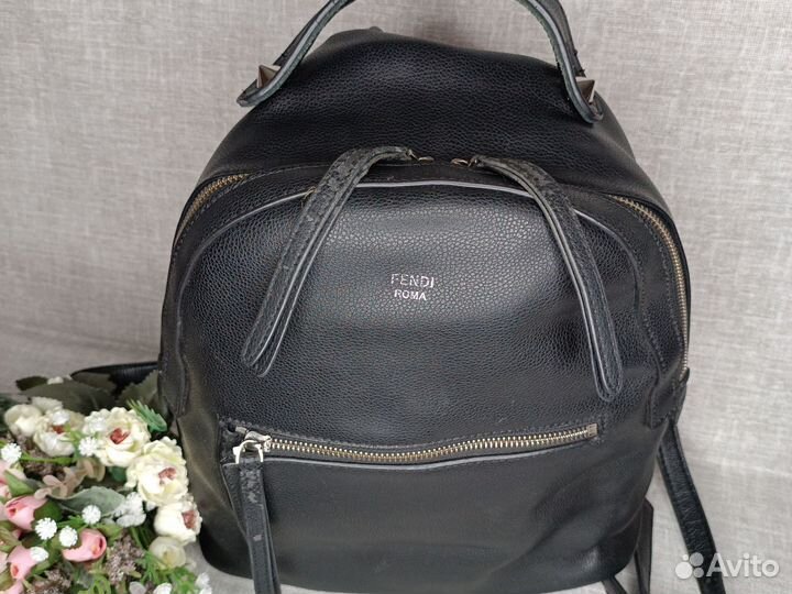 Рюкзак женский Fendi черный