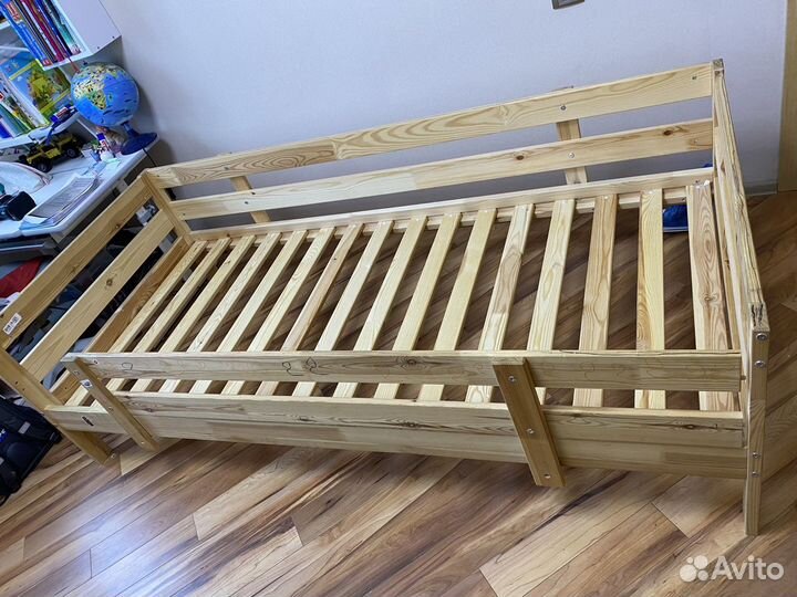 Кровать (каркас) IKEA. 90*200
