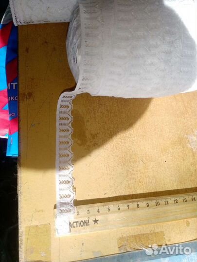 Продам кружево шириной в 2 см и 25 см