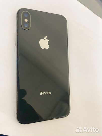 iPhone X, 64 ГБ