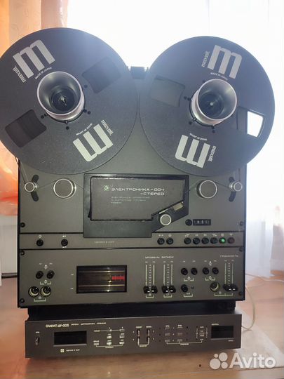 Катушечный магнитофон электроника 004