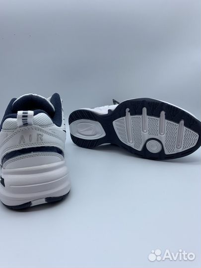 Кроссовки nike air monarch