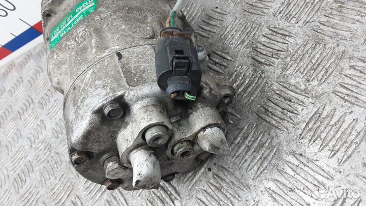 Компрессор кондиционера Volkswagen Bora 2000