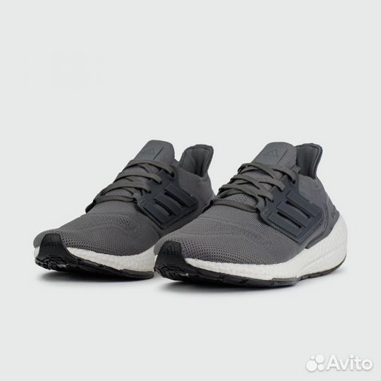 Кроссовки Adidas Ultraboost 22