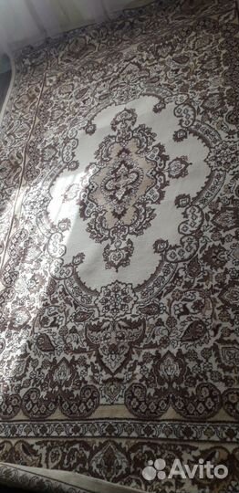 Ковер шерстяной