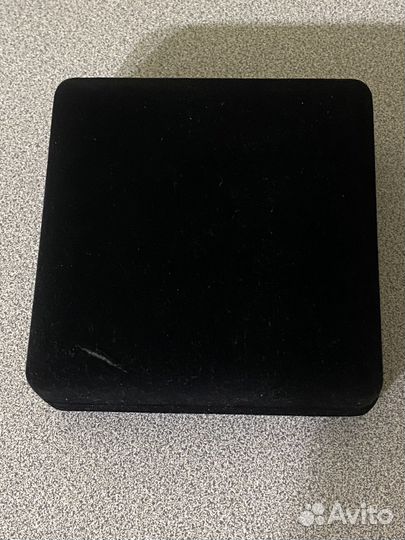 Украшение шмель mary kay