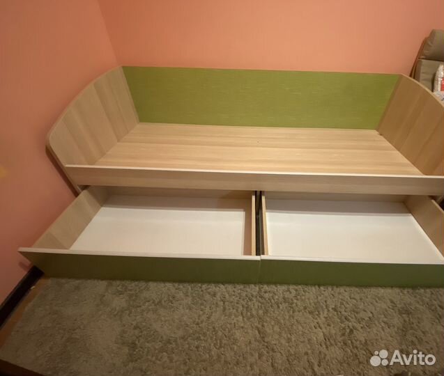 Кровать односпальная с матрасом бу