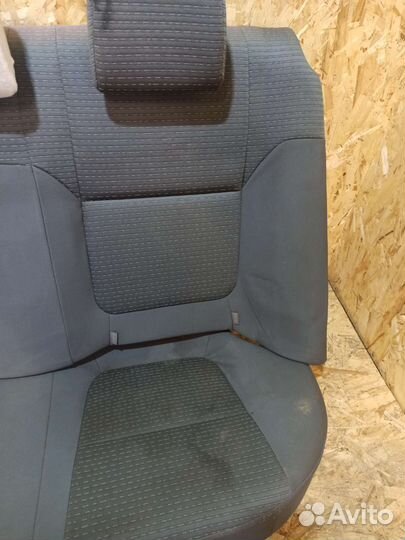 Заднее сиденье Nissan Almera Classic