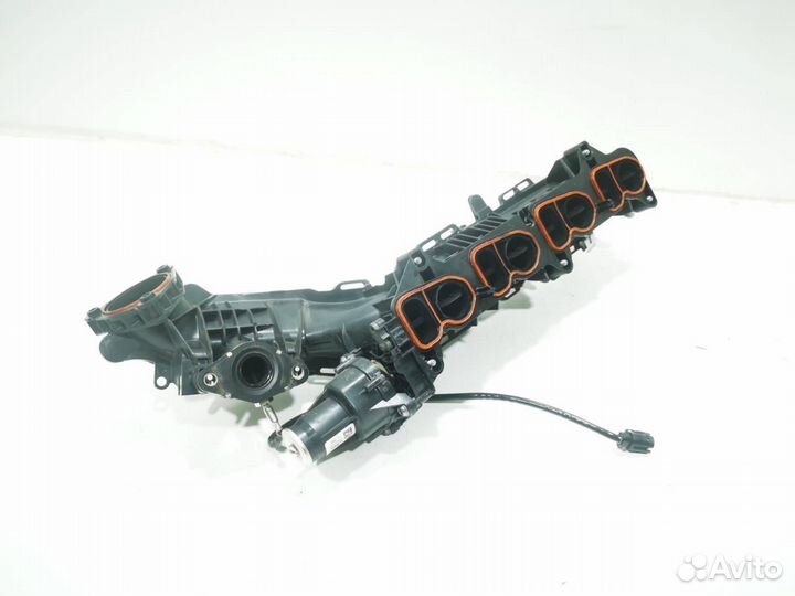 Впускной коллектор BMW 5 G30/G31 G30 2019