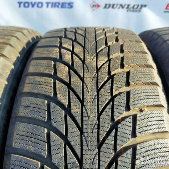 Kumho WinterCraft Ice Wi51 215/50 R17 95T