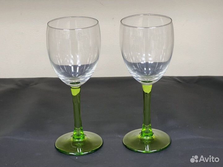 Бокалы стеклянные зелёные ножки 2 шт 16 см
