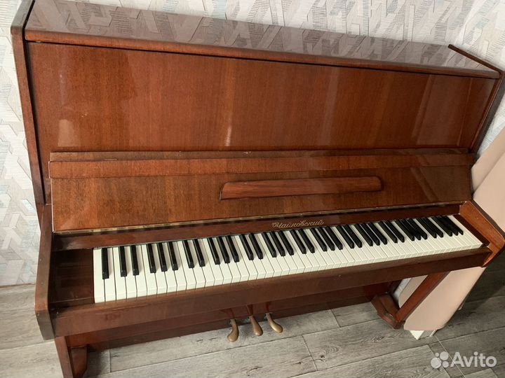 Пианино «Чайковский»