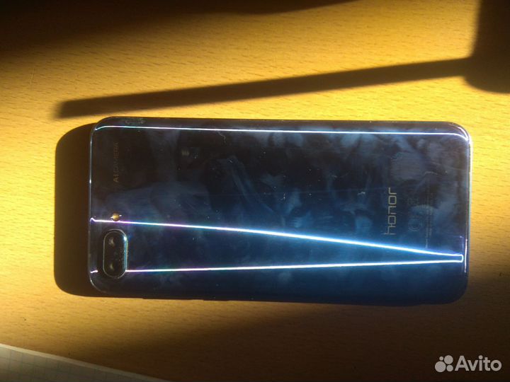 HONOR 10, 4/64 ГБ