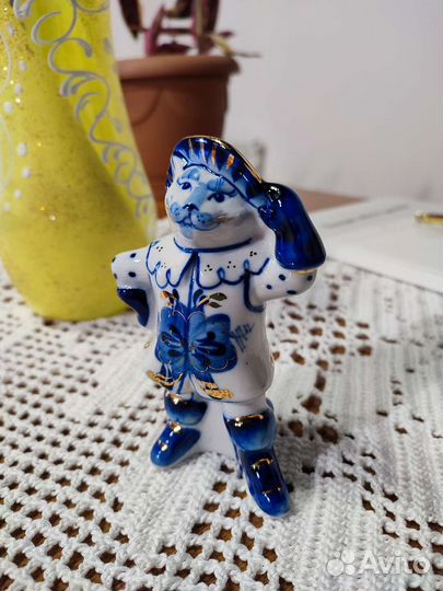 Кот в сапогах Гжель в золоте