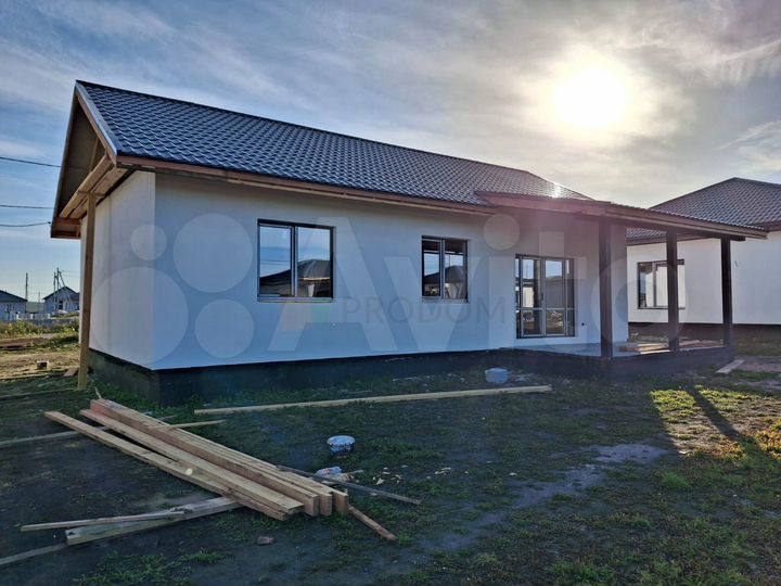 Коттедж 100 м² на участке 7 сот.