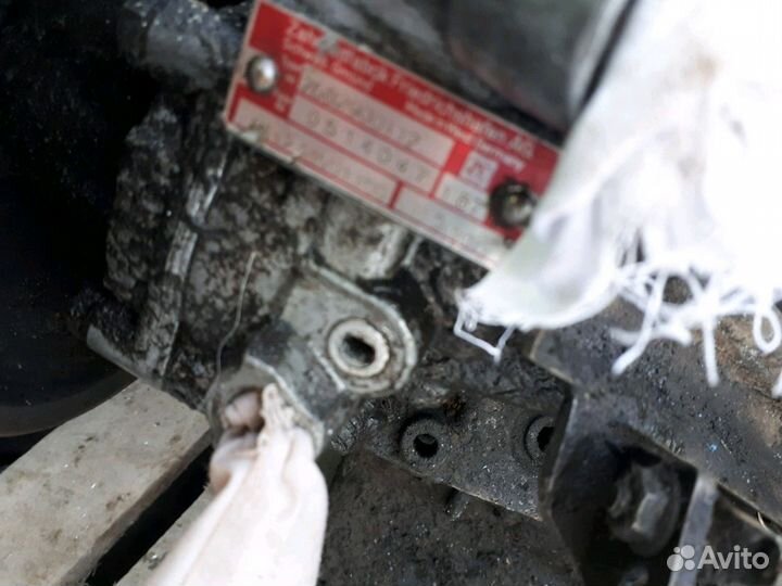 Насос гура mercedec Benz w124 m102