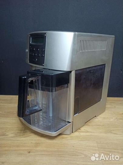 Кофемашина delonghi magnifica