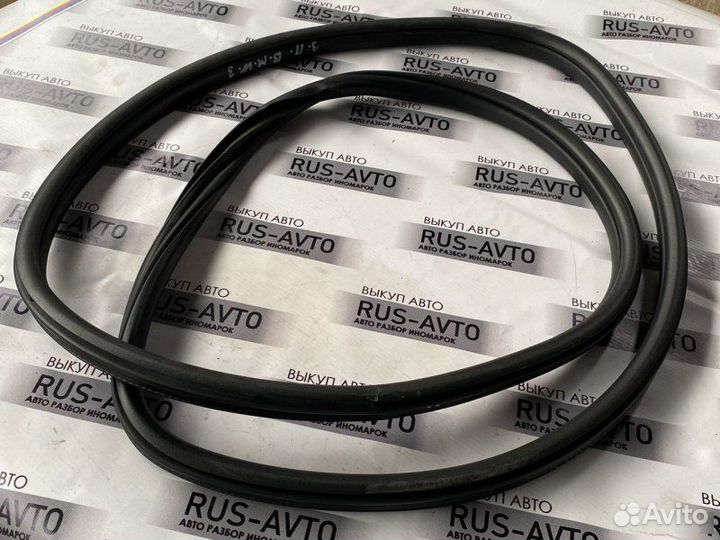 Уплотнитель задний Bmw 3 F30 2011 -2015