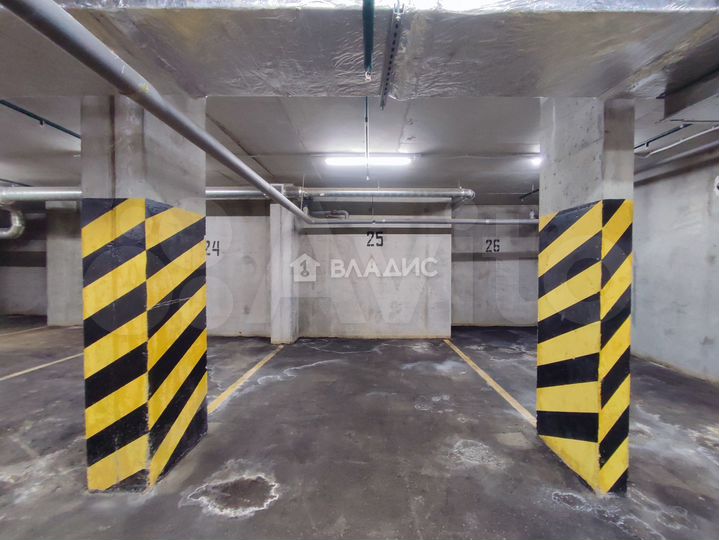 Машиноместо, 13 м²