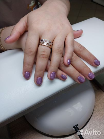 Модель на маникюр