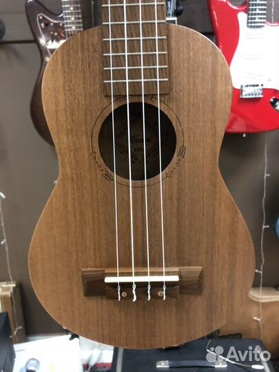 Укулеле массив дерева hampi kz1