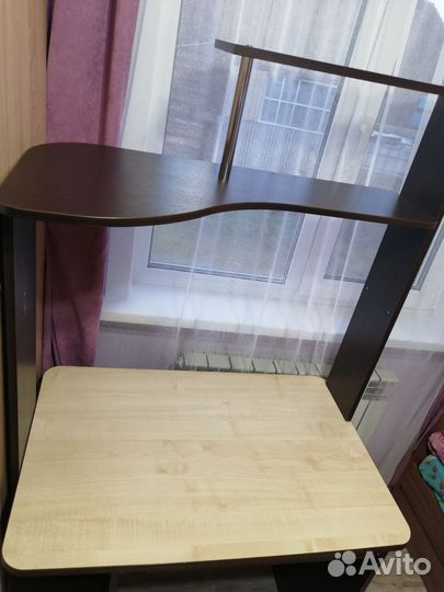 Стол компьютерный