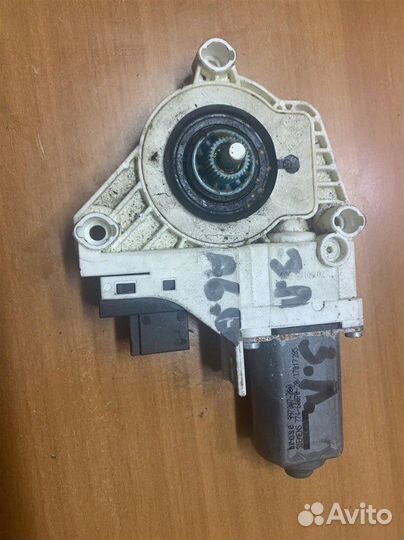 Моторчик стеклоподъемника Audi A6 C6