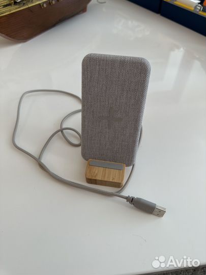 Беспроводная зарядка IKEA