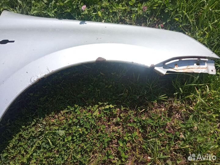 Крылья передние Лада Гранта