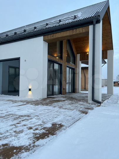 Коттедж 173 м² на участке 8 сот.